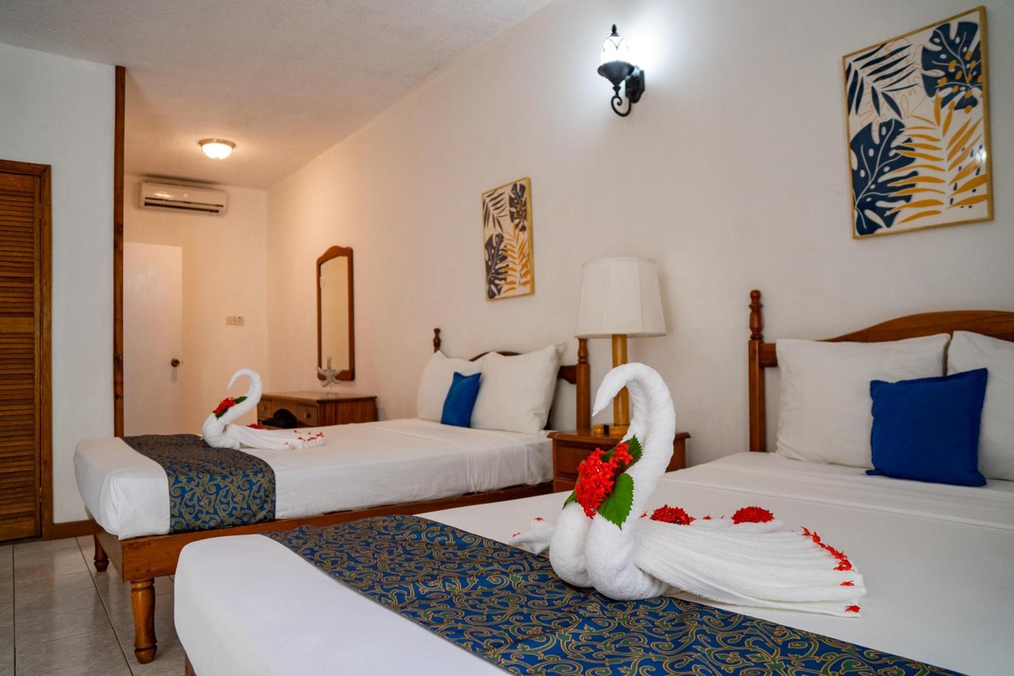 Merrils Beach Resort II Negril Exterior foto