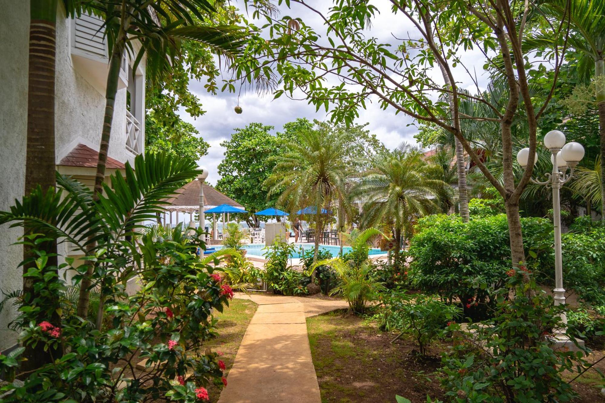 Merrils Beach Resort II Negril Exterior foto