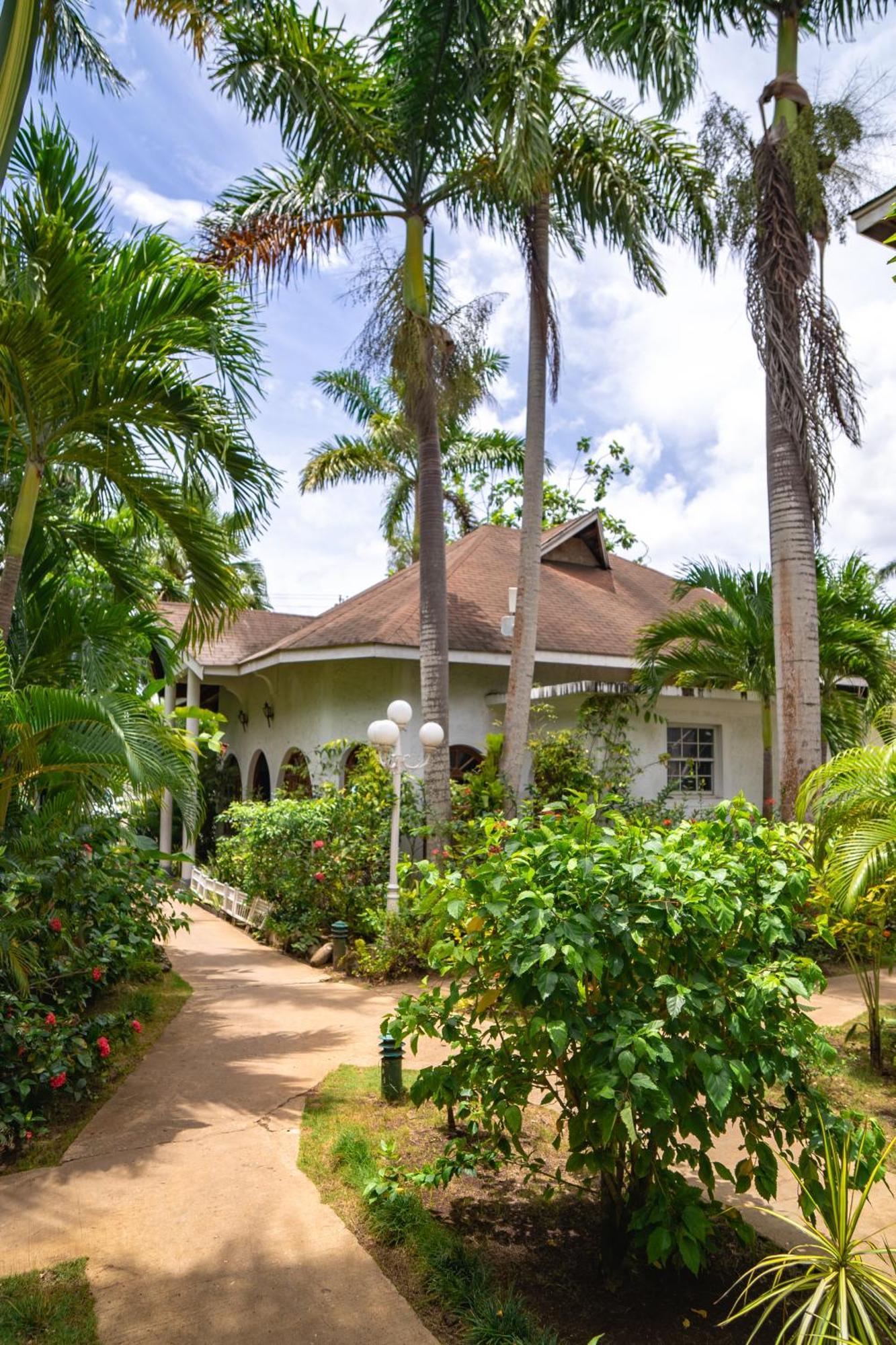 Merrils Beach Resort II Negril Exterior foto